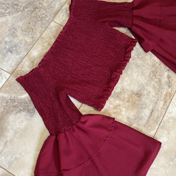 Plus Size Crop Top - Picture 3 of 4